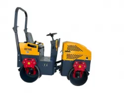 Rolo Compactador Kayama modelo KRC1500D