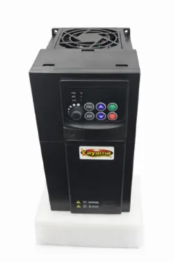 Mini Inversor de Frequ�ncia Monof�sico/Trif�sico 7,5 cv 220V MIFMT 1030-75 Kayama
